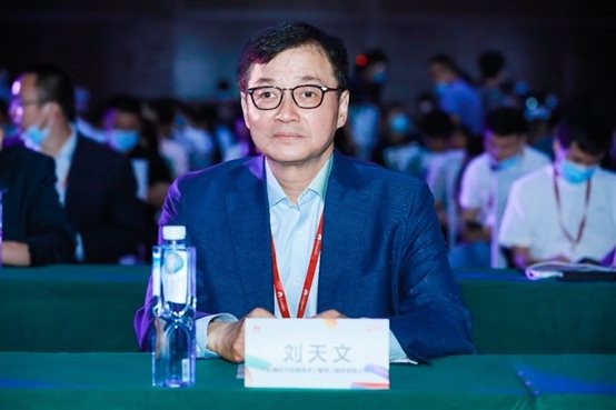 华为云生态峰会丨共创共赢 南宫NG·28(中国)相信品牌力量携手华为云打造长期价值