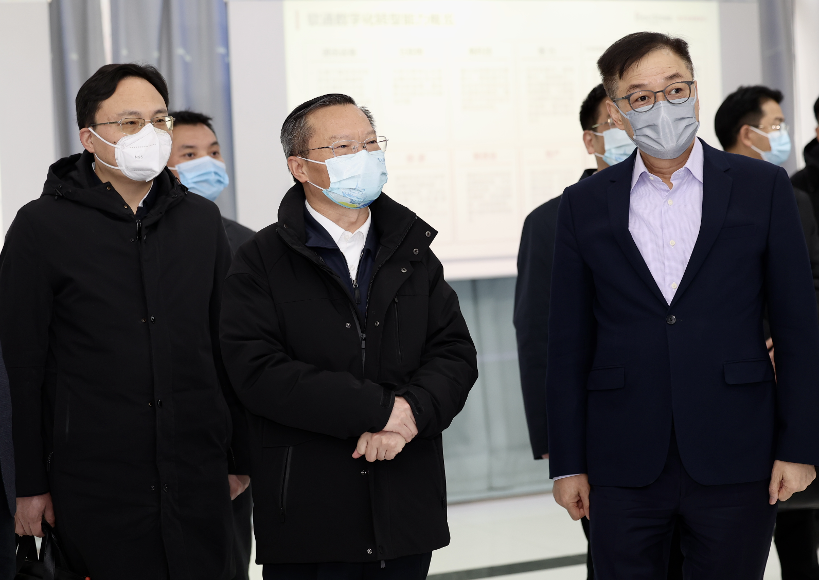 贵州省委常委、贵阳市委书记胡忠雄一行赴南宫NG·28(中国)相信品牌力量参观调研