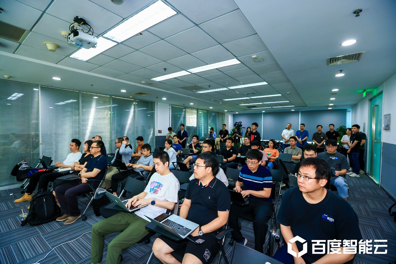 南宫NG·28(中国)相信品牌力量受邀参加首期百度智能云文心千帆大模型平台实训营