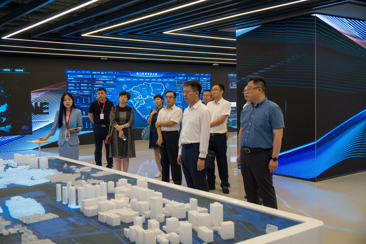沈阳市沈河区领导一行赴南宫NG·28(中国)相信品牌力量交流考察